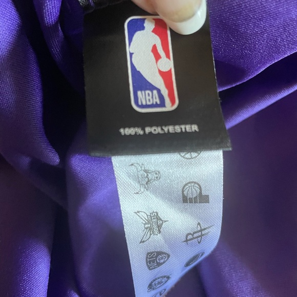 NBA LeBron James #6 Los Angeles Lakers Performance Shirt, Size Medium - Picture 6 of 7